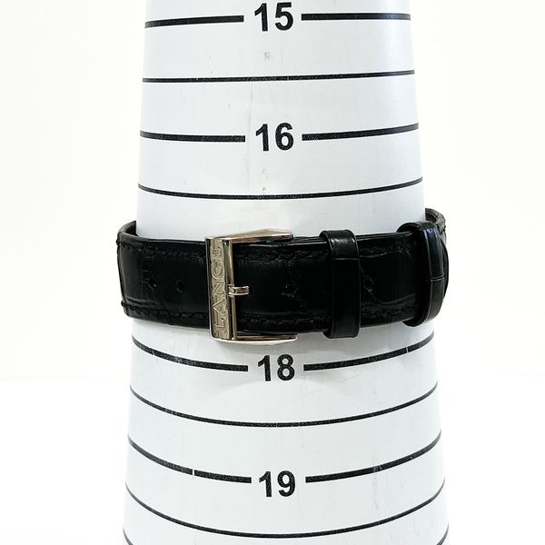 A. Lange and Sohne Saxonia Thin 201.027